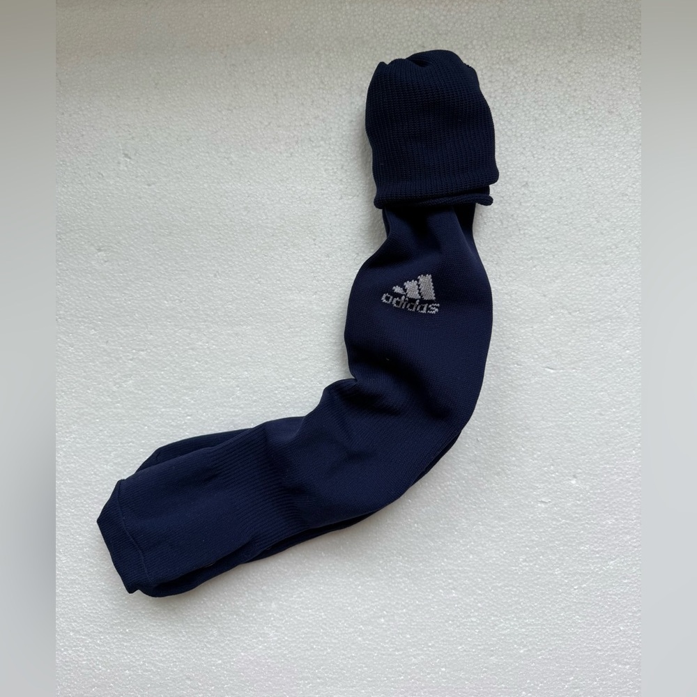 ADIDAS SEMI SHEER SOCCER FOOTBALL
KNEE LENGTH ATHLETIC SOCKS